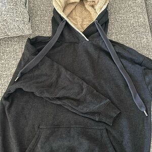 Aeri sweatshirt with fur-lined hood